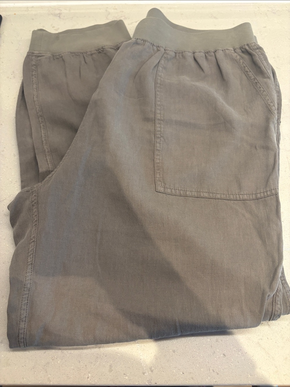 Faherty Olive Relaxed linen / cotton Joggers - Picture 12 of 12